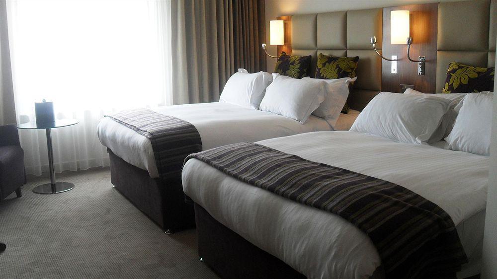 Five Lakes Resort Colchester Habitación foto
